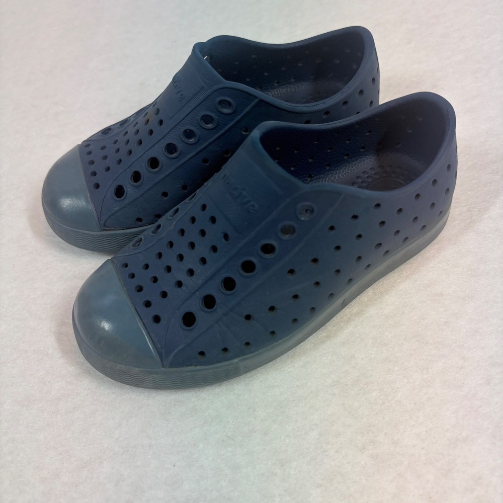 Native Jefferson Shoes Kids Size C9 Navy Blue Perforated Slip On Water Sneakers